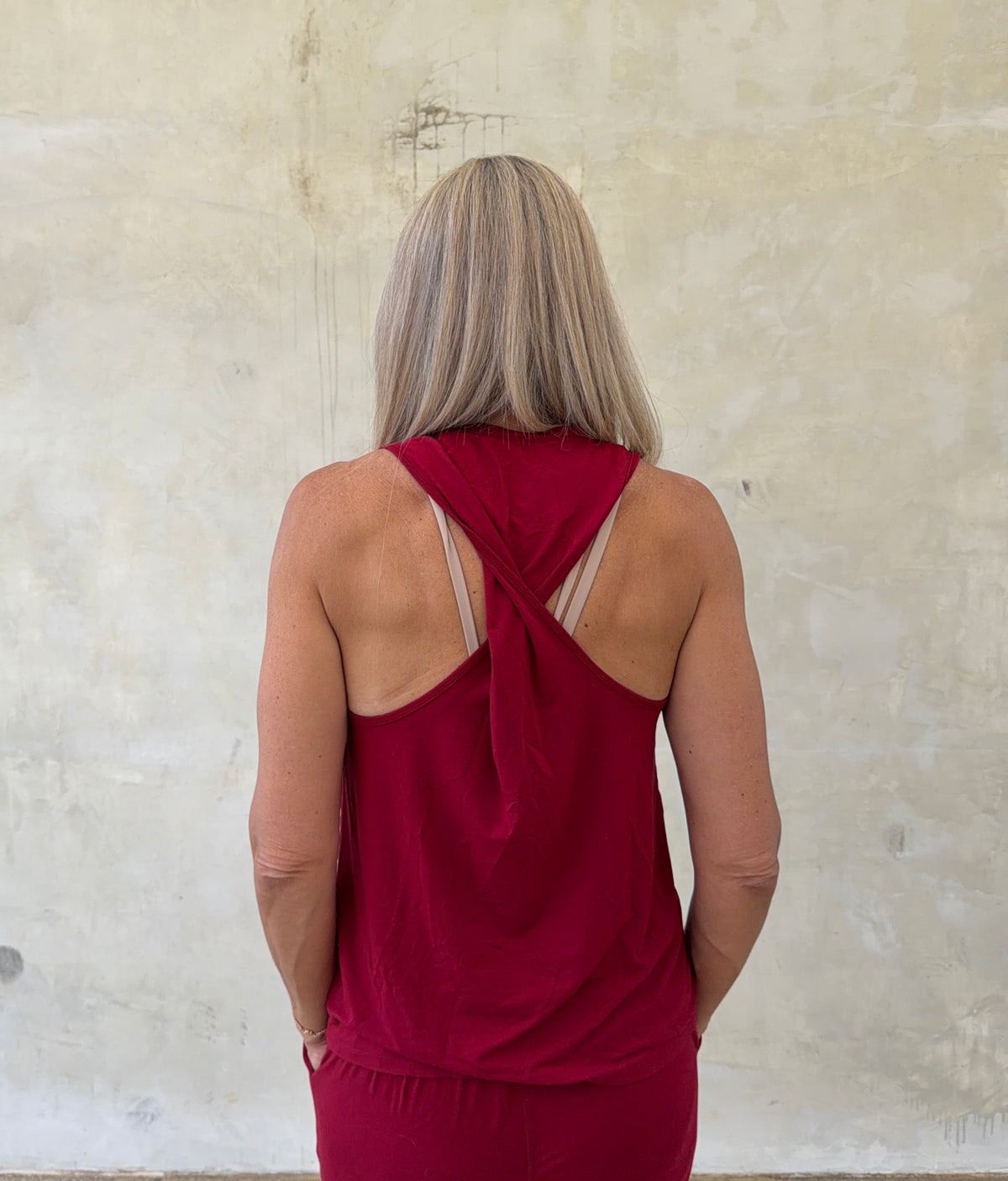 Between Chapters | Twist Back Tank